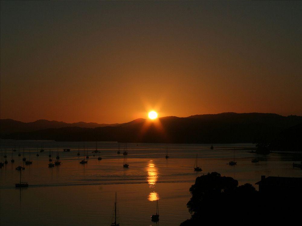 Cliff Edge By The Sea Villa Paihia Esterno foto