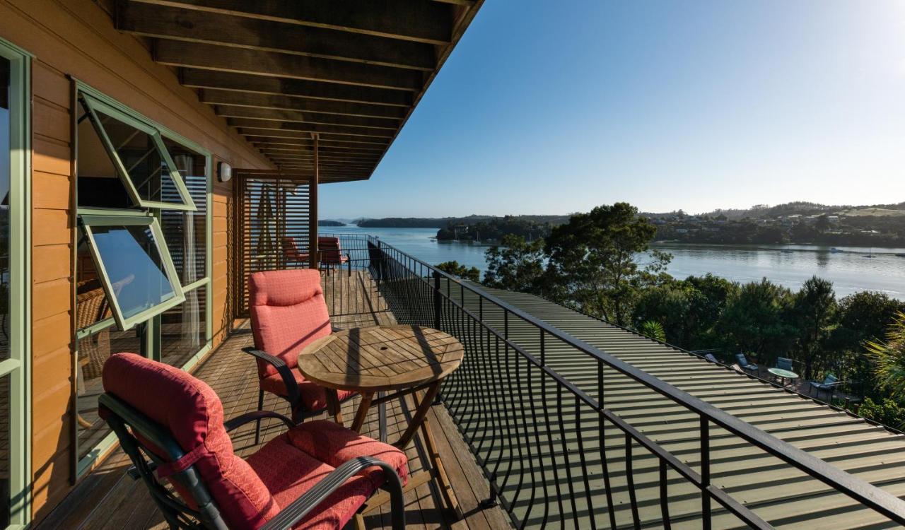 Cliff Edge By The Sea Villa Paihia Esterno foto